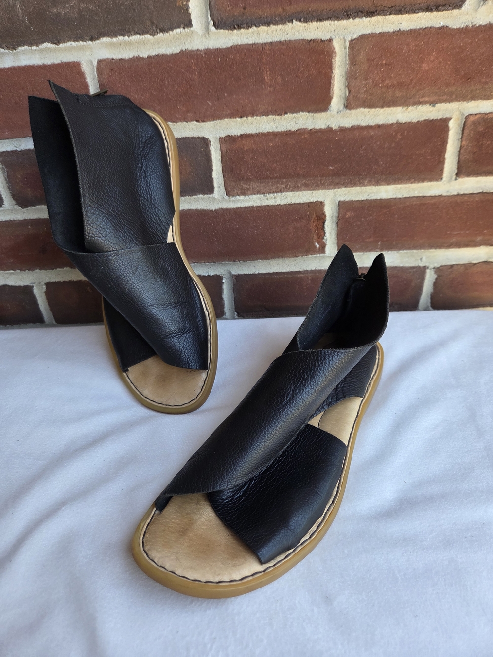 Børn Iwa Black Leather Back Zip Comfort Sandals Women’s Size 8 M